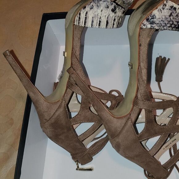 Bebe Lea Tassleled Tie-up Sandal Size 10 - Picture 12 of 16